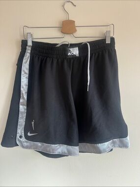 NWOT Nike Las Vegas Aces WNBA Black Athletic Shorts with Silver Trim